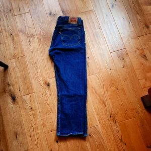 Levi's cropped, distressed 501s size 29x26